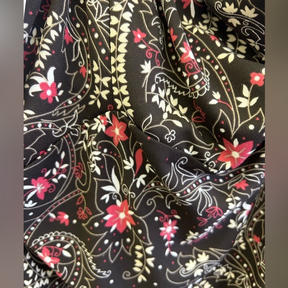 LOFT BY ANN TAYLOR HALTER DRESS FLORAL KEYHOLE IN SIZE 12 - Picture 10 of 10